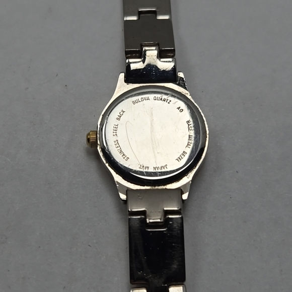 Womens Caravelle Bulova Gold Silver Two Tone Watch 45L03 Petite New Battery - Picture 9 of 9